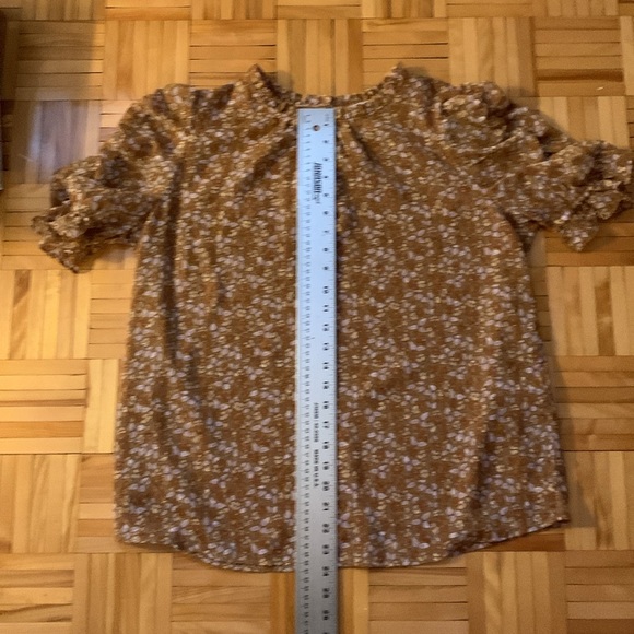 Ditsy floral short sleeved blouse - Picture 5 of 5